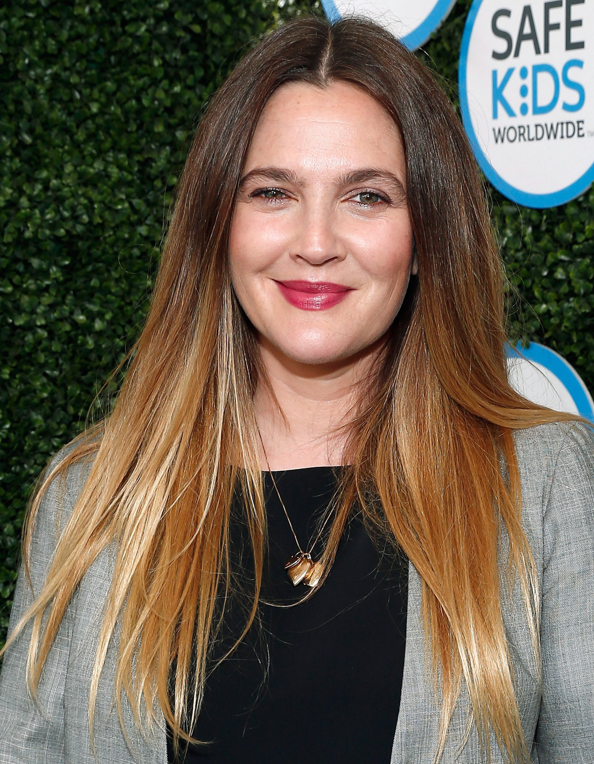 Famous Actress Influencer Long Haircut
