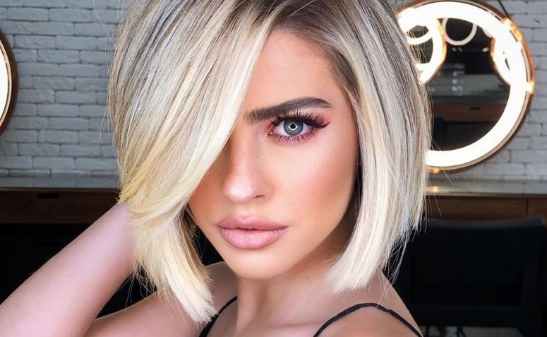 Cabelo Curto Com Franja Lateral