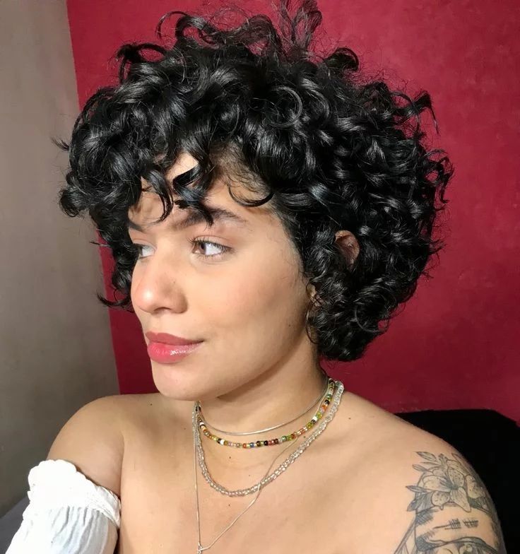 corte-de-cabelo-curto-feminino-cacheado