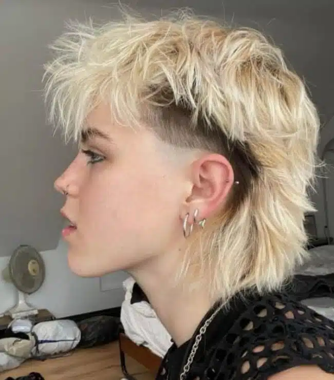 corte-de-cabelo-moicano-feminino