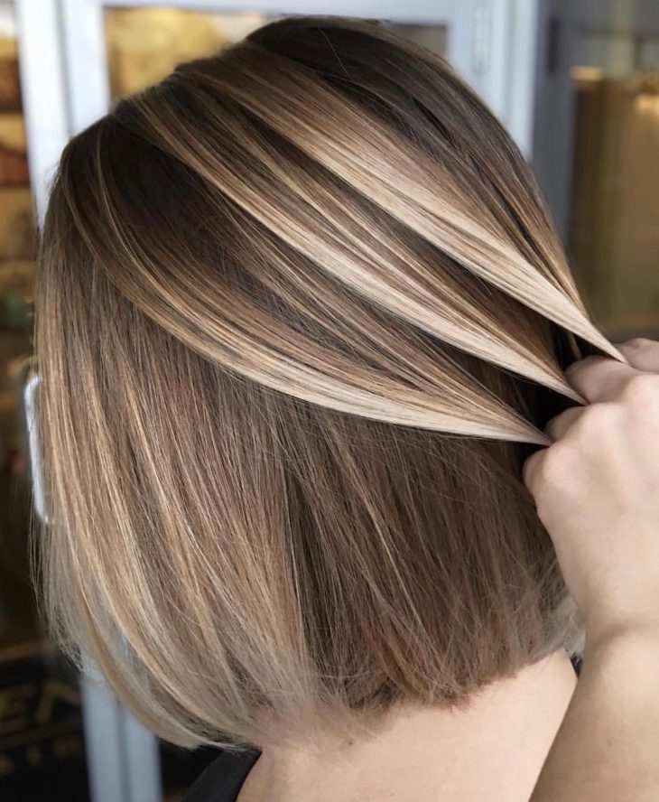 Cabelo Curto Com Luzes